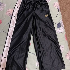 Nike wide leg pants